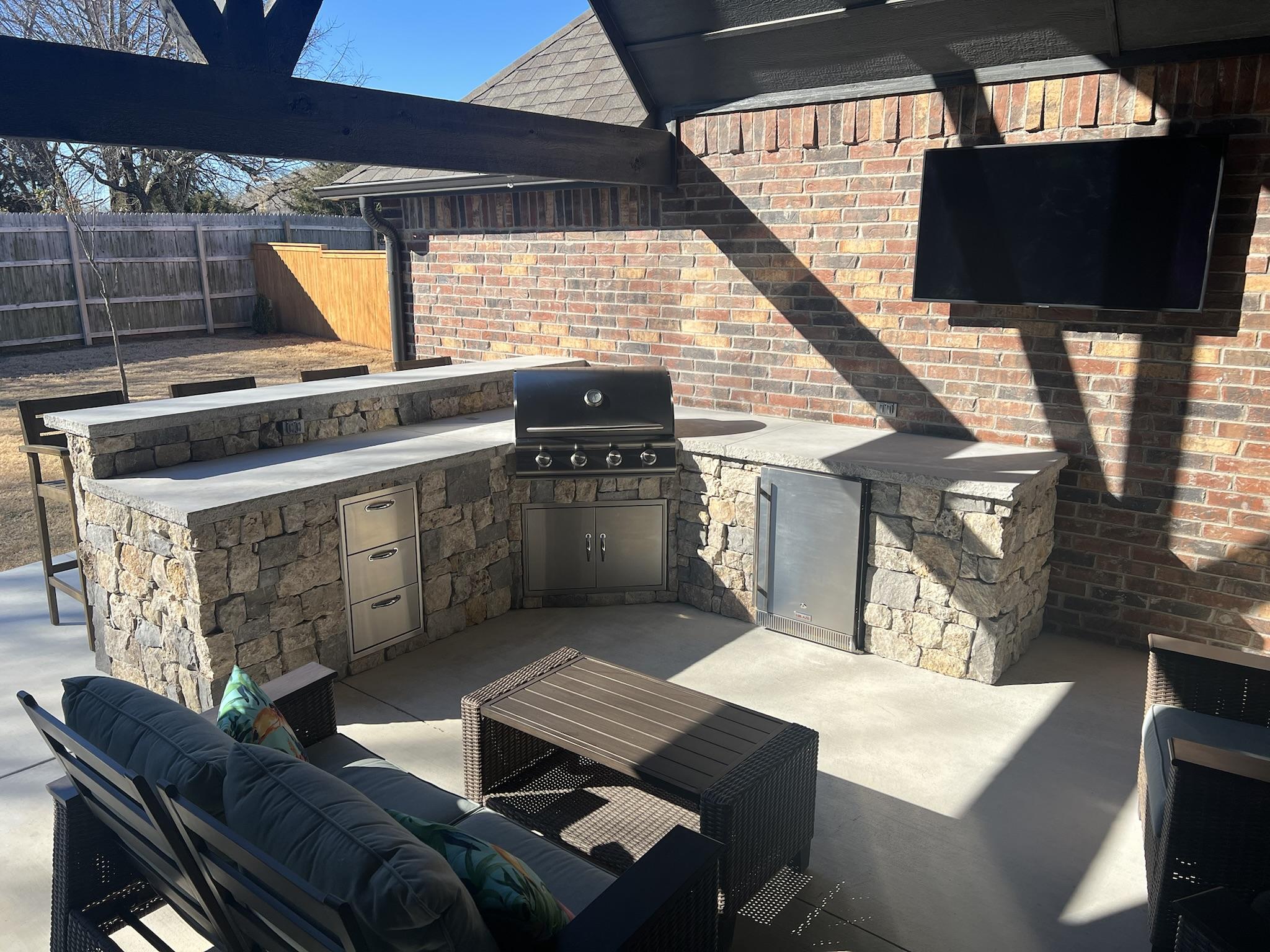Danny V Tulsa Outdoor Kitchen 14